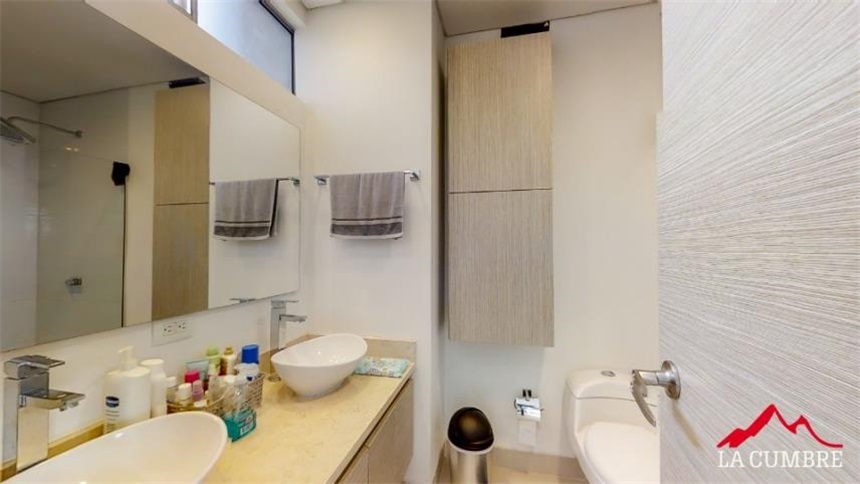 Apartamento de 3 alcobas en venta en Lalinde, Medellín, 152 m² · foto 13 de 18