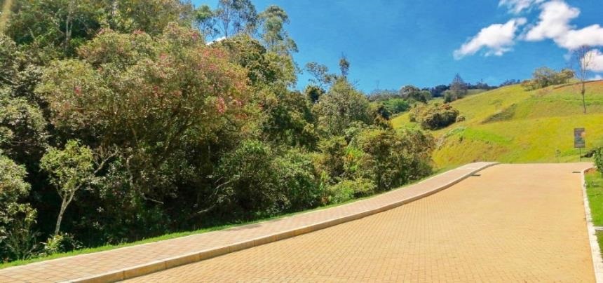 Lote en venta en Guamito, La Ceja, 2326 m² · foto 7 de 15