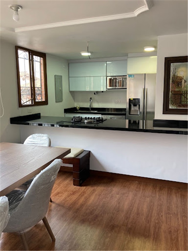 Piso – Bogotá, Cedro Bolívar, Localidad Usaquén - Más