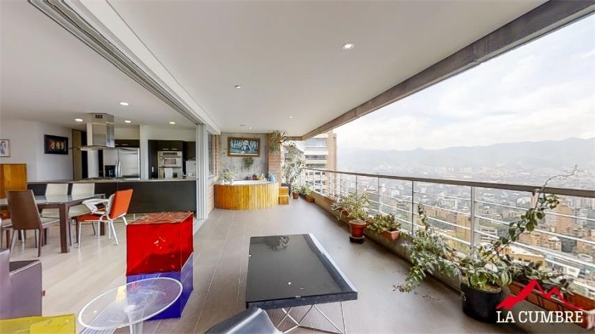 Apartamento de 2 alcobas en arriendo en Las Lomas, Medellín, 180 m² · foto 4 de 16