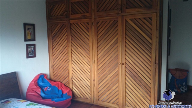 Casa de 5 alcobas en venta en El Salado, Envigado · foto 6 de 21