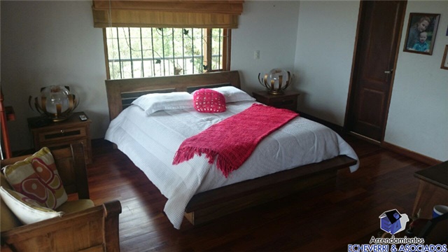 Casa de 5 alcobas en venta en El Salado, Envigado · foto 16 de 21