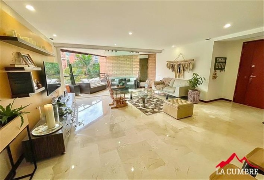 Apartamento de 3 alcobas en arriendo en La Florida, Medellín, 197 m² · foto 9 de 24