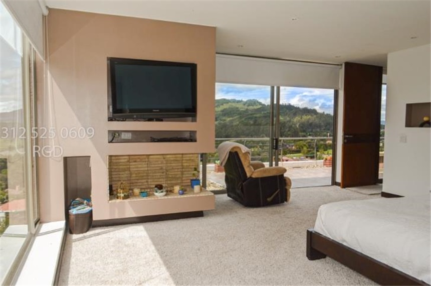 Casa de 5 alcobas en venta en Centro, Sopó, 1330 m² · foto 7 de 24