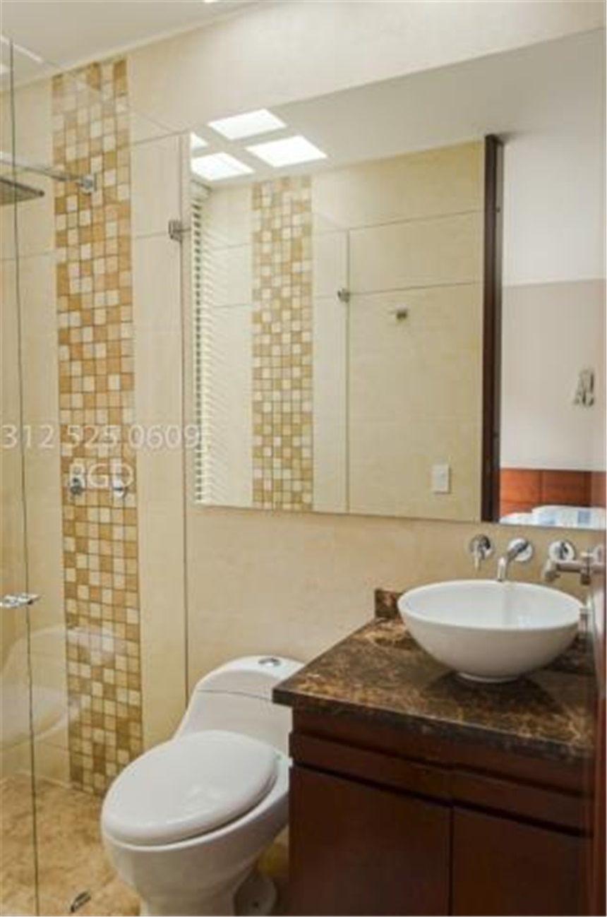 Casa de 5 alcobas en venta en Centro, Sopó, 1330 m² · foto 15 de 24