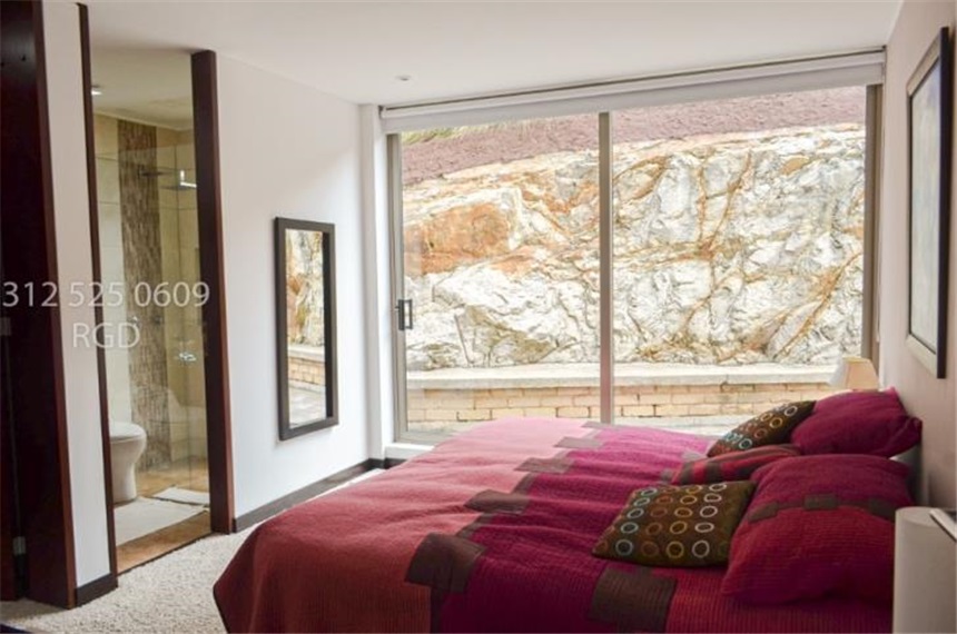 Casa de 5 alcobas en venta en Centro, Sopó, 1330 m² · foto 16 de 24