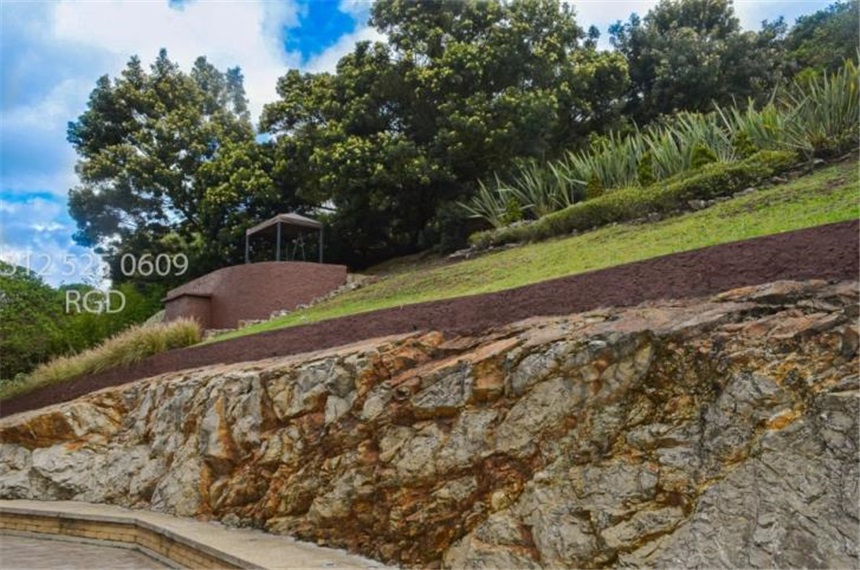 Casa de 5 alcobas en venta en Centro, Sopó, 1330 m² · foto 4 de 24