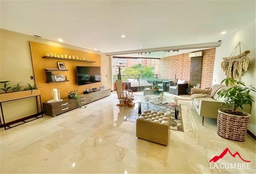 Apartamento de 3 alcobas en arriendo en La Florida, Medellín, 197 m² · foto 2 de 20