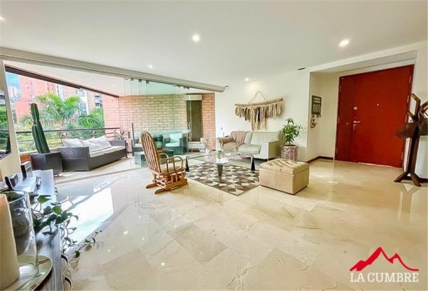 Apartamento de 3 alcobas en arriendo en La Florida, Medellín, 197 m² · foto 6 de 20