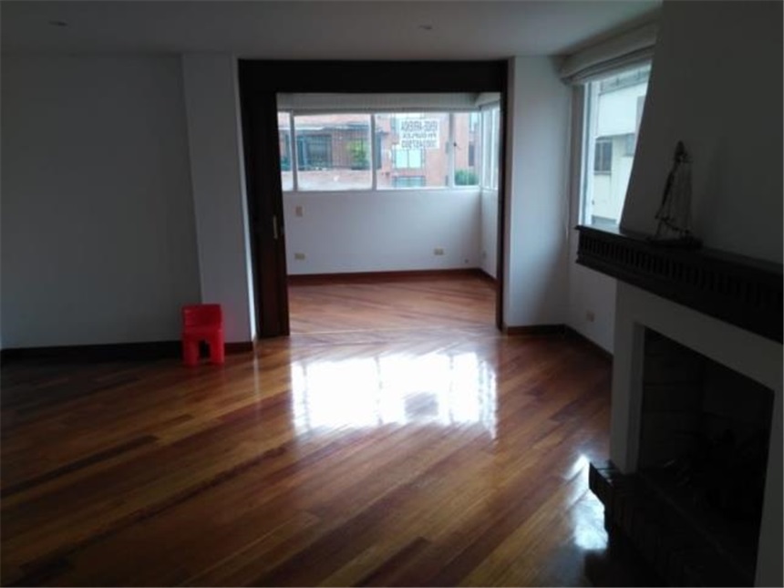 Piso – Bogotá, Santa Bárbara, Localidad Usaquén