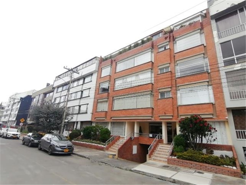 Apartamento en venta en Santa Barbara, Bogotá · foto 2 de 24