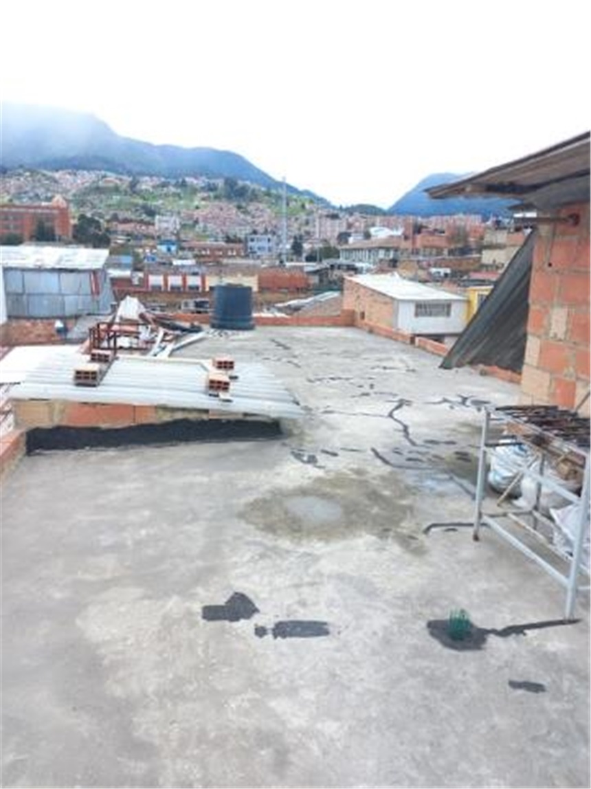 Casa en venta en San Bernardo, Bogotá · foto 3 de 16