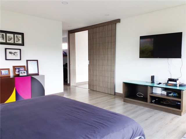 Casa de 4 alcobas en venta en Las Palmas, Medellín, 396 m² · foto 15 de 20