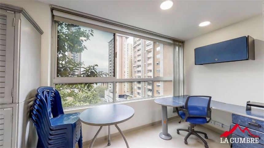 Oficina en venta en Castropol, Medellín, 240 m² · foto 8 de 17