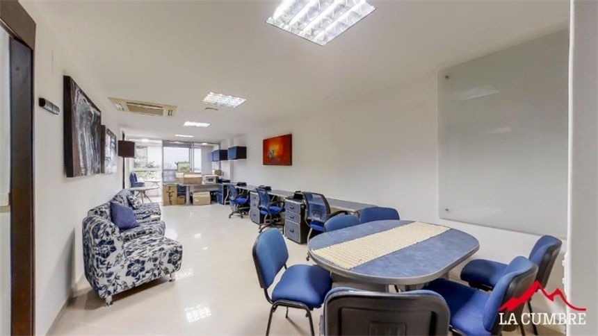 Oficina en venta en Castropol, Medellín, 240 m² · foto 14 de 17