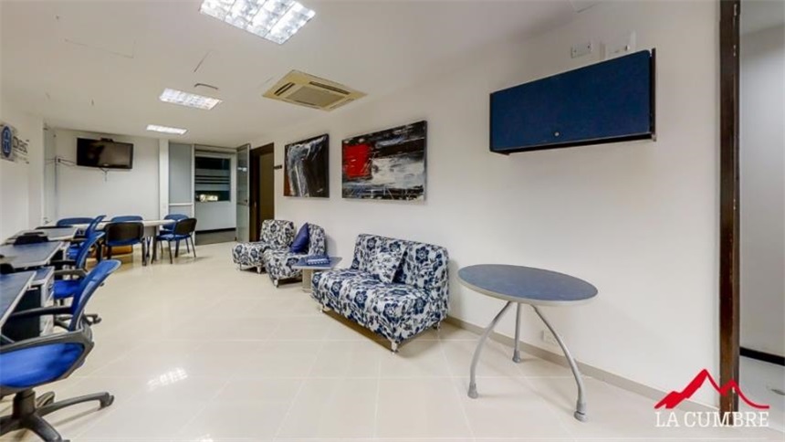 Oficina en venta en Castropol, Medellín, 240 m² · foto 16 de 17