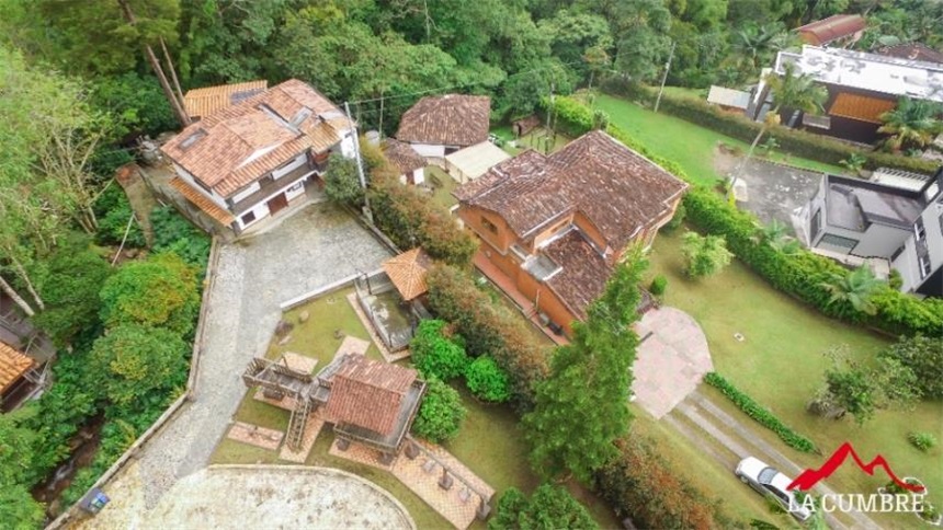 Casa de 20 alcobas en venta en Loma Del Chocho, Envigado, 498 m² · foto 4 de 24