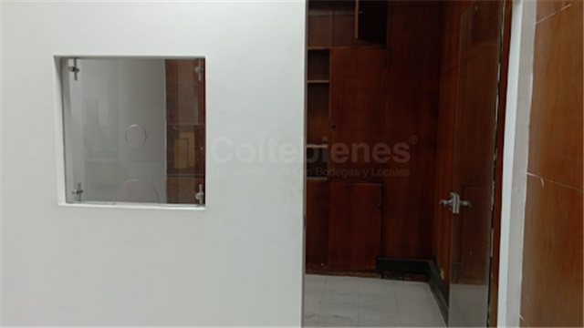 Local en arriendo en Villa Nueva, Medellín, 455 m² · foto 9 de 21