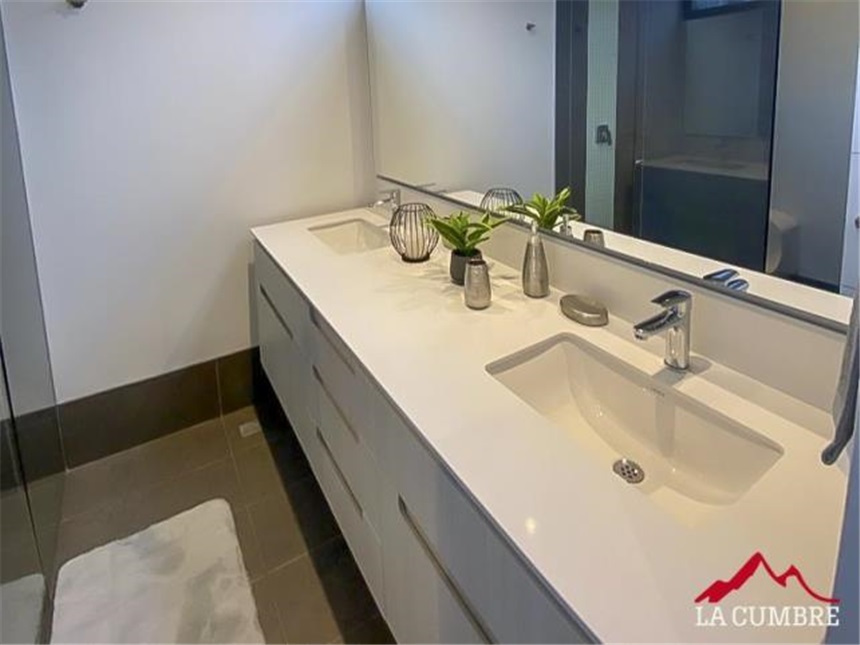 Apartamento de 2 alcobas en arriendo en Los Balsos, Medellín, 100 m² · foto 9 de 10