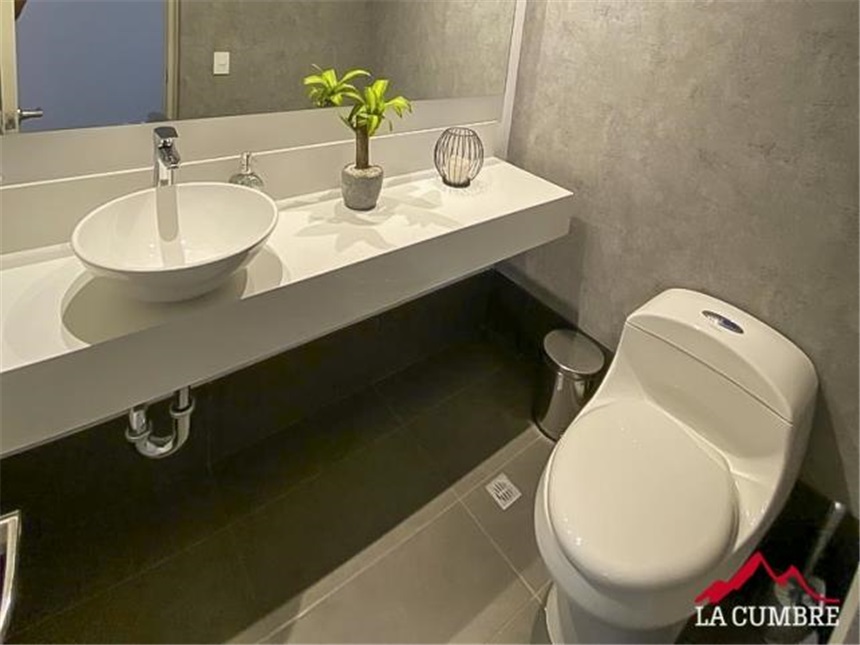 Apartamento de 2 alcobas en arriendo en Los Balsos, Medellín, 100 m² · foto 5 de 10