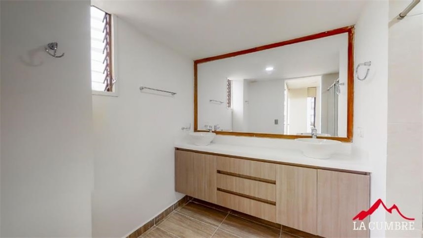 Apartamento de 3 alcobas en arriendo en La Florida, Medellín, 200 m² · foto 13 de 18