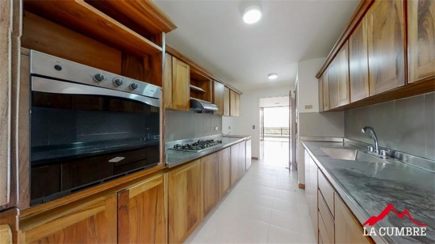 Apartamento de 3 alcobas en arriendo en La Florida, Medellín, 200 m² · foto 7 de 18