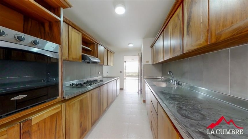 Apartamento de 3 alcobas en arriendo en La Florida, Medellín, 200 m² · foto 8 de 18