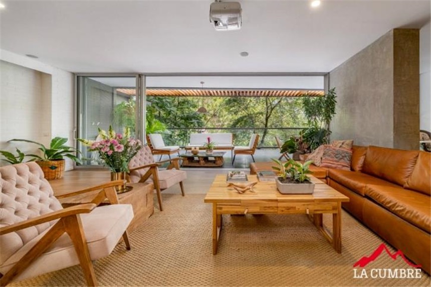 Apartamento en arriendo en El Poblado, Medellín · foto 3 de 20
