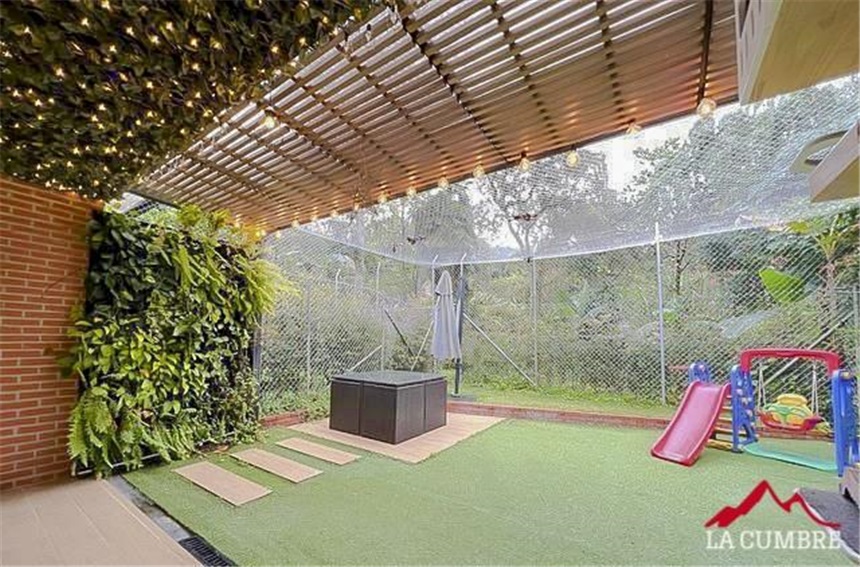 Casa de 3 alcobas en venta en San Lucas, Envigado, 222 m² · foto 6 de 16