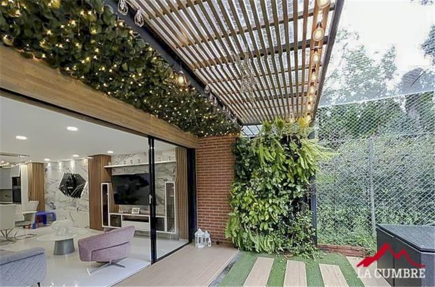 Casa de 3 alcobas en venta en San Lucas, Envigado, 222 m² · foto 5 de 16