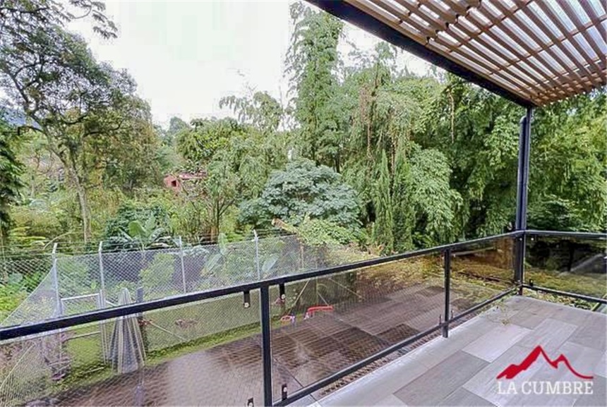 Casa de 3 alcobas en venta en San Lucas, Envigado, 222 m² · foto 9 de 16