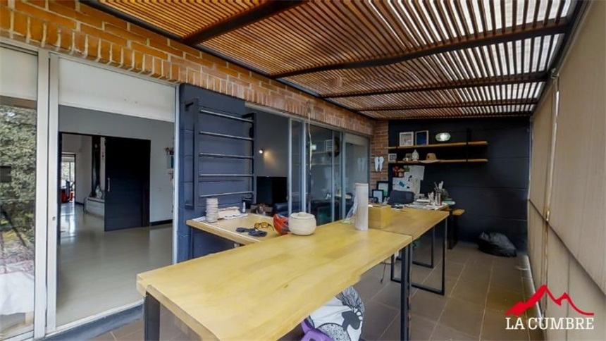 Casa de 3 alcobas en venta en San Lucas, Envigado, 250 m² · foto 17 de 24