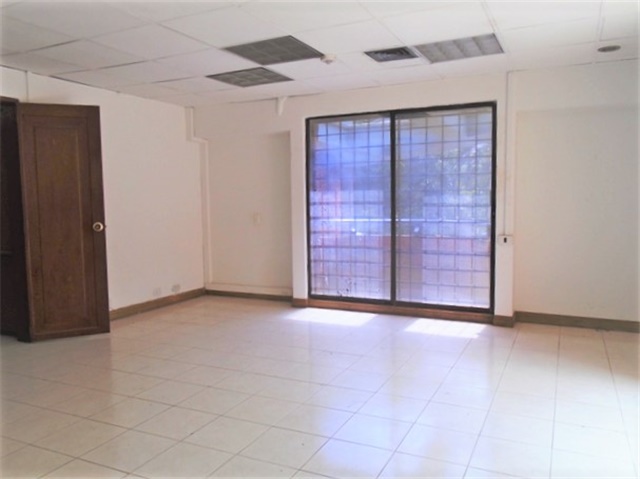 Bodega en arriendo en La Aguacatala, Medellín, 2150 m² · foto 9 de 18