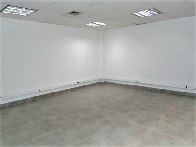 Bodega en venta en La Aguacatala, Medellín, 2150 m² · foto 5 de 18