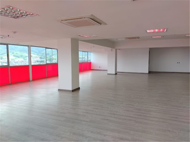 Oficina en Arriendo - Vista 2