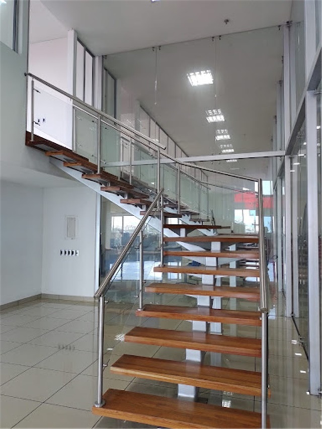 Oficina en Arriendo - Más