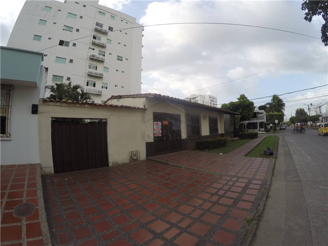 Casa de 3 alcobas en venta en La Castellana, Montería, 400 m² · foto 3 de 21