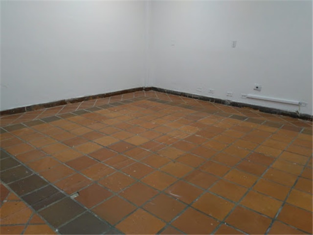 Local en arriendo en San Benito, Medellín, 30 m² · foto 7 de 12