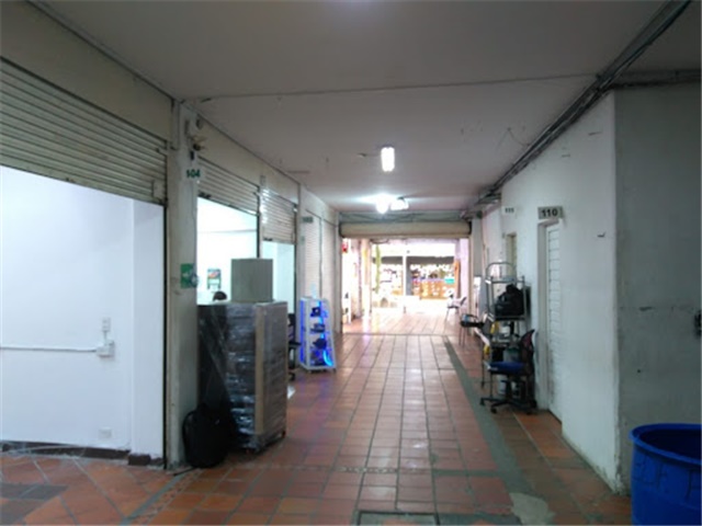 Local en arriendo en San Benito, Medellín, 30 m² · foto 11 de 12