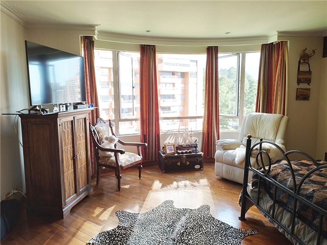 Apartamento de 3 alcobas en venta en El Tesoro, Medellín, 372 m² · foto 14 de 20