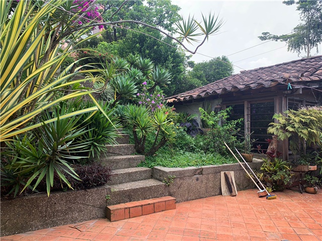 Casa de 3 alcobas en venta en Zuñiga, Envigado, 470 m² · foto 17 de 19