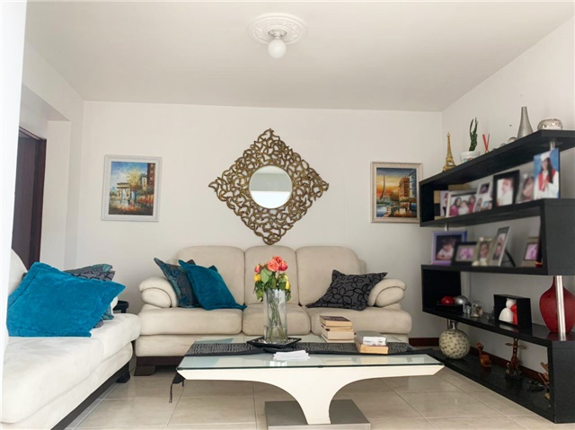 Apartamento de 4 alcobas en venta en La Abadia, Envigado, 219 m² · foto 5 de 18