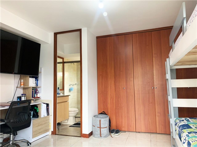 Apartamento de 4 alcobas en venta en La Abadia, Envigado, 219 m² · foto 16 de 18