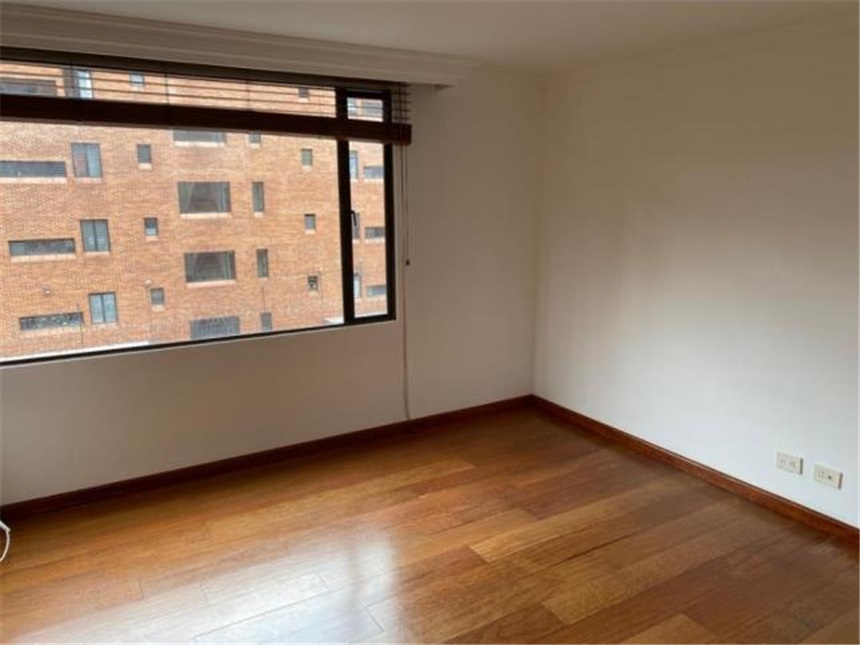 Apartamento de 4 alcobas en venta en Chico Norte, Bogotá, 162 m² · foto 21 de 24