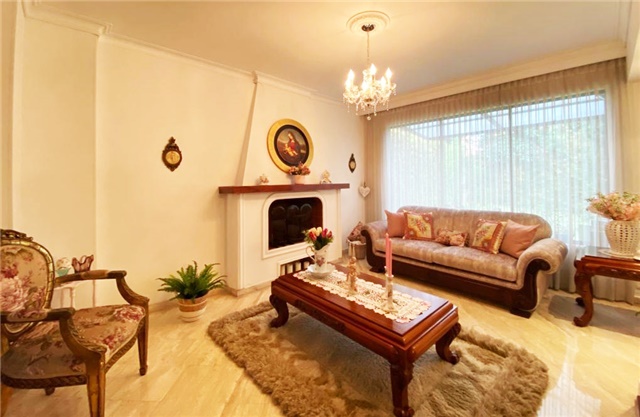 Casa de 3 alcobas en venta en Alejandria, Medellín, 266 m² · foto 2 de 16