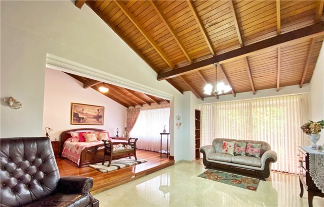 Casa de 3 alcobas en venta en Alejandria, Medellín, 266 m² · foto 10 de 16
