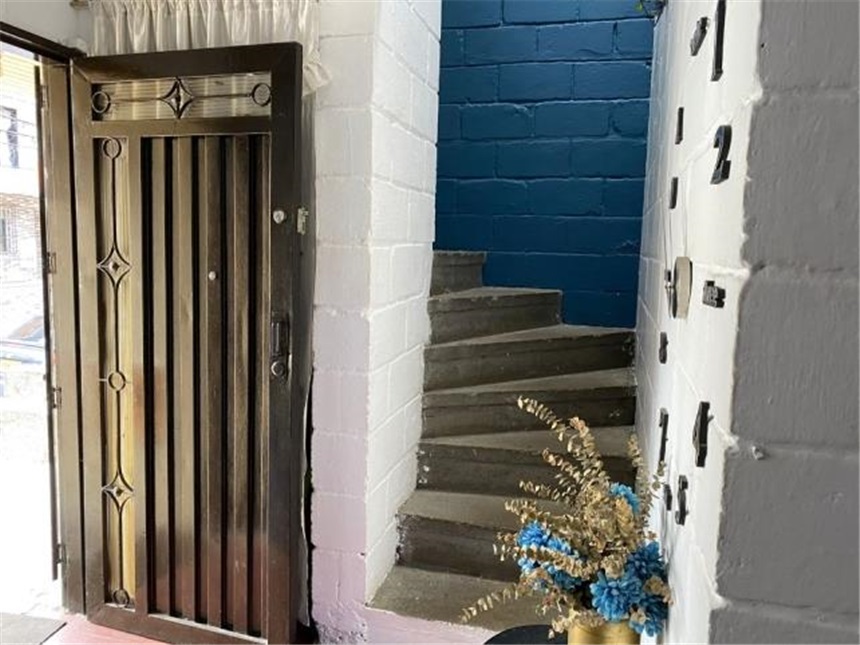 Casa de 3 alcobas en venta en Santa Fe, Medellín, 132 m² · foto 2 de 8