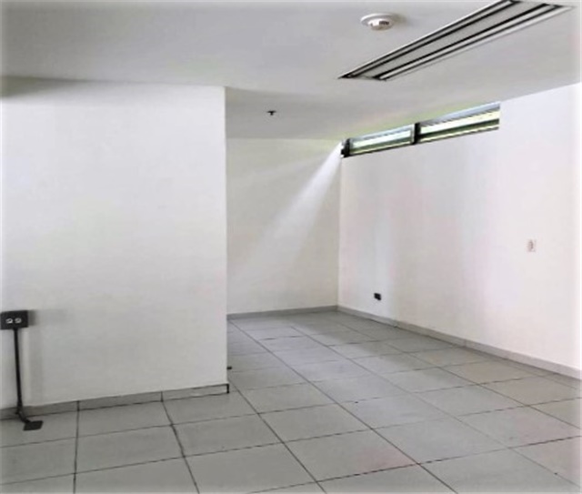 Local en arriendo en Loma Del Chocho, Envigado, 25 m² · foto 3 de 5