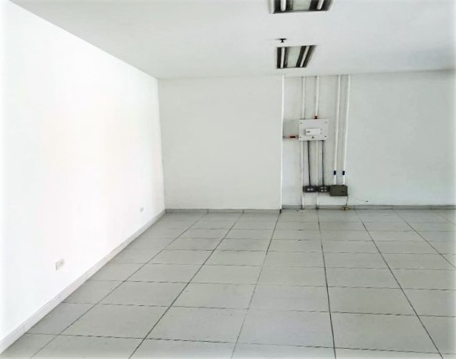 Local en arriendo en Loma Del Chocho, Envigado, 25 m² · foto 4 de 5