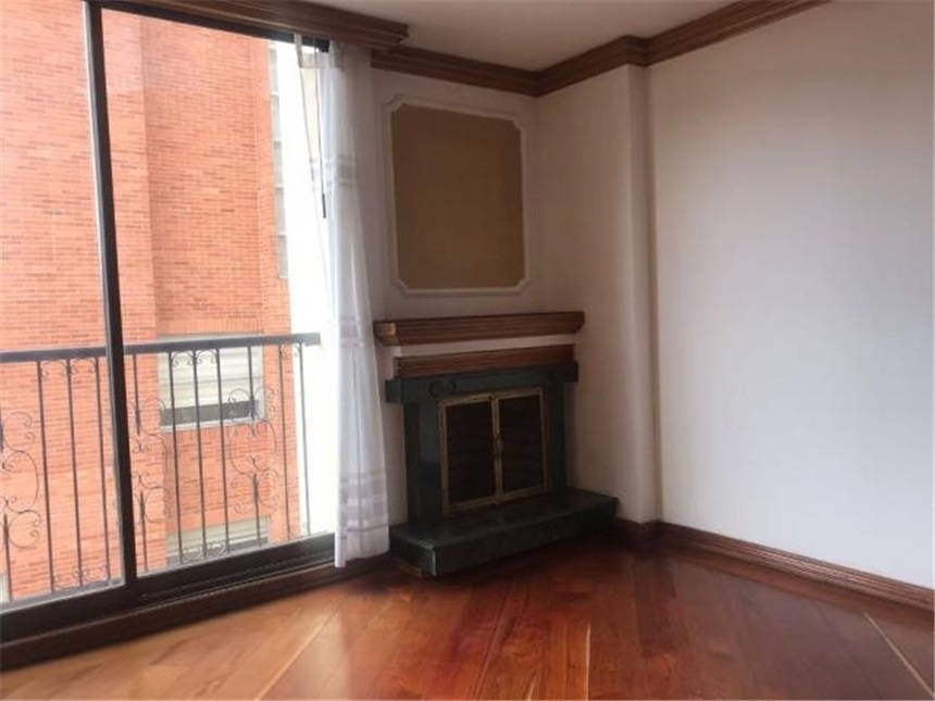 Piso – Bogotá, Santa Bárbara, Localidad Usaquén - Más